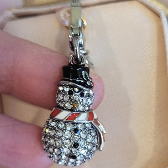 2011 LIMITED EDITION JUICY COUTURE RHINESTONE SNOWMAN CHARM - Picture 11 of 12